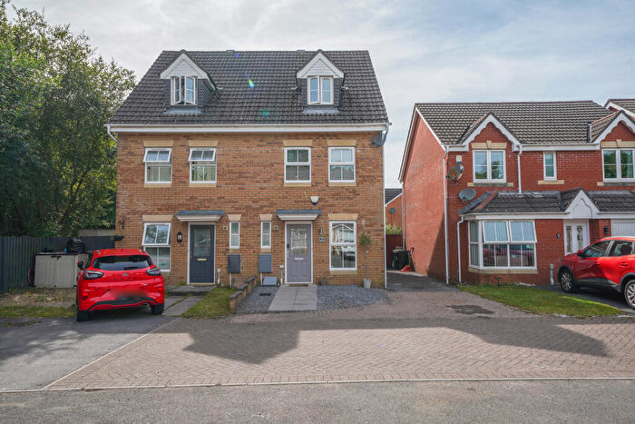 3 Bedroom Semi-Detached House For Sale In Llys Ael Y Bryn, Swansea, SA7