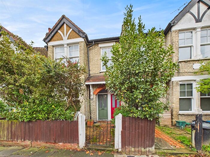 2 Bedroom Maisonette To Rent In Kenley Road, St Margarets, TW1