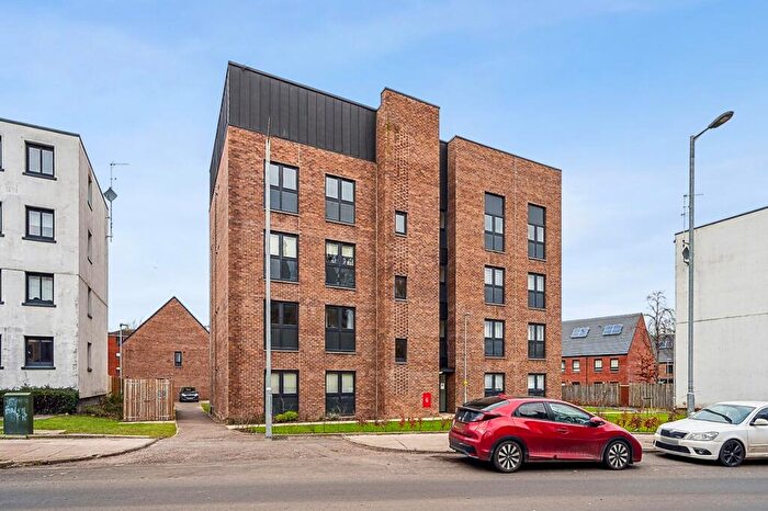 2 Bedroom Flat To Rent In Shawbridge Street, Flat -, Pollokshaws, Glasgow, G43