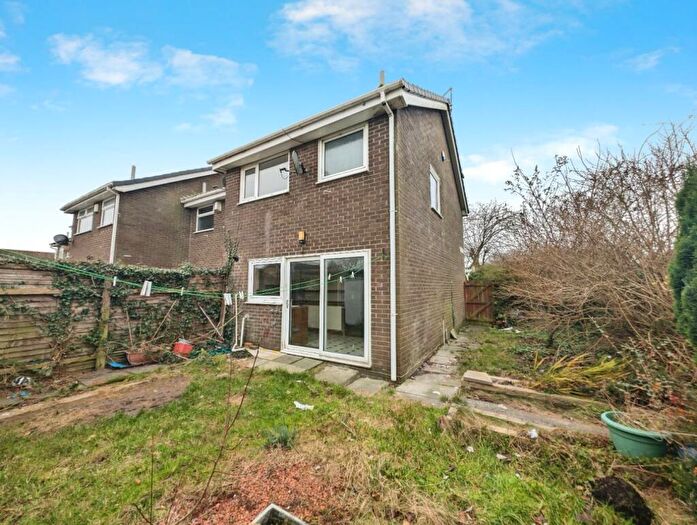 3 Bedroom End Of Terrace House For Sale In Brookland Drive, Newcastle Upon Tyne, NE12