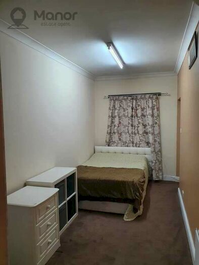 1 Bedroom Studio Flat To Rent In Redbridge Lane East, Ilford, Essex, IG4