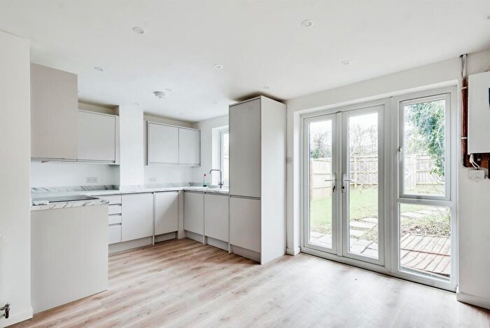 3 Bedroom Terraced House For Sale In Tower Hill, Witney, OX28