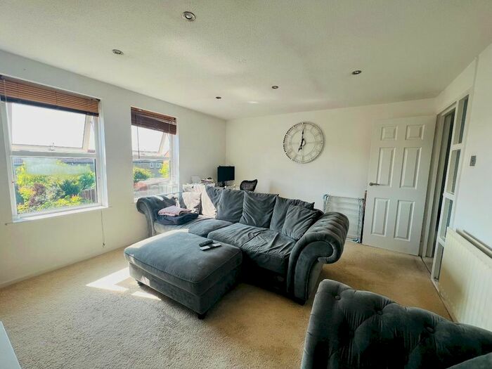 1 Bedroom Flat To Rent In Great Innings South, Watton At Stone, Hertford, SG14