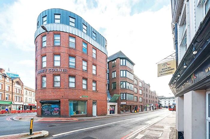 1 Bedroom Flat To Rent In Kings Road, Reading, Berkshire, RG1