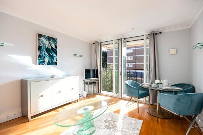 1 Bedroom Flat For Sale In Coleridge Gardens, London, SW10
