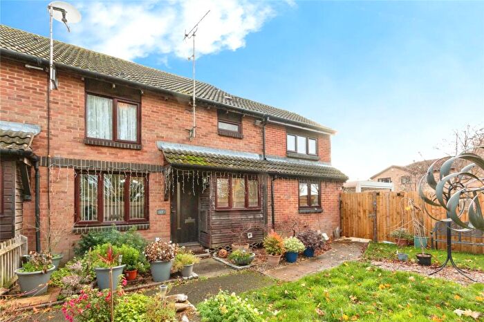 2 Bedroom End Of Terrace House For Sale In Ruskin Close, Basingstoke, Hampshire, RG21