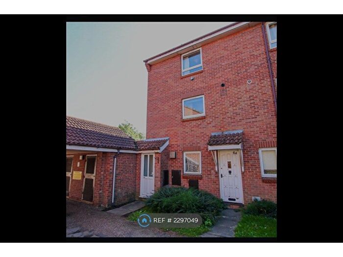 2 Bedroom Maisonette To Rent In Baxter Court, Norwich, NR3