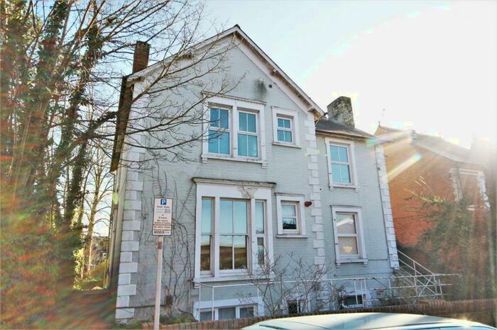 1 Bedroom Apartment To Rent In Milman Road, Reading, RG2