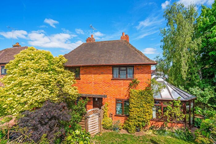 4 Bedroom Detached House For Sale In Belle Vue Road, Henley On Thames, RG9
