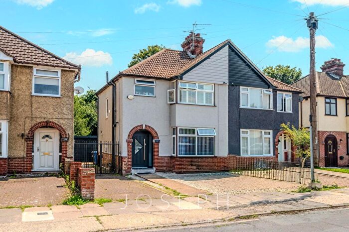 3 Bedroom Semi Detached House For Sale In Eustace Road, Ipswich, IP1
