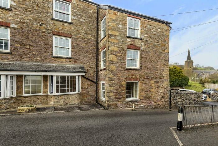 2 Bedroom Apartment For Sale In The Square, Ermington, PL21