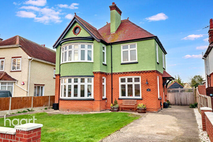 5 Bedroom Detached House For Sale In Vicarage Gardens, Clacton-On-Sea, CO15