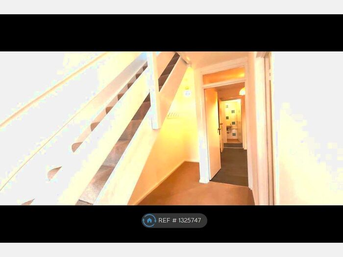 3 Bedroom Terraced House To Rent In Otlinge Road, Kent, BR5