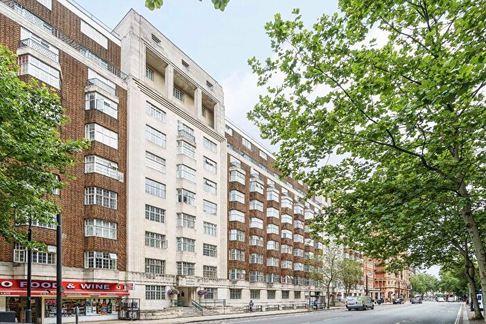 1 Bedroom Flat For Sale In Woburn Place, Bloomsbury, WC1H