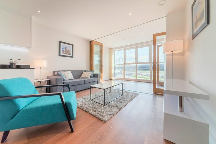 2 Bedroom Flat To Rent In Gateway Tower, Western Gateway, Royal Victoria, London, E16