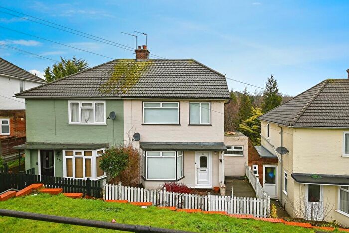 3 Bedroom Semi Detached House For Sale In Windward Road, Rochester, Kent, ME1