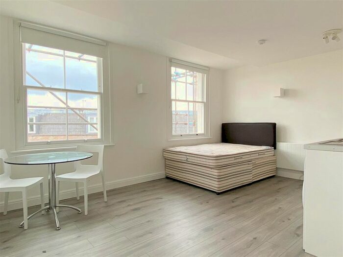 Studio To Rent In Buckingham Place, Brighton, BN1