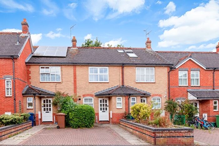 2 Bedroom Terraced House To Rent In Cave Street, Oxford, OX4