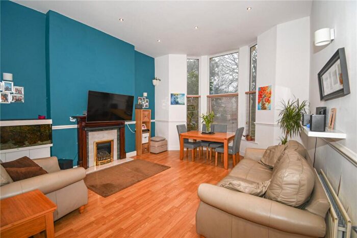 2 Bedroom Flat For Sale In Caroline Place, Prenton, Wirral, CH43
