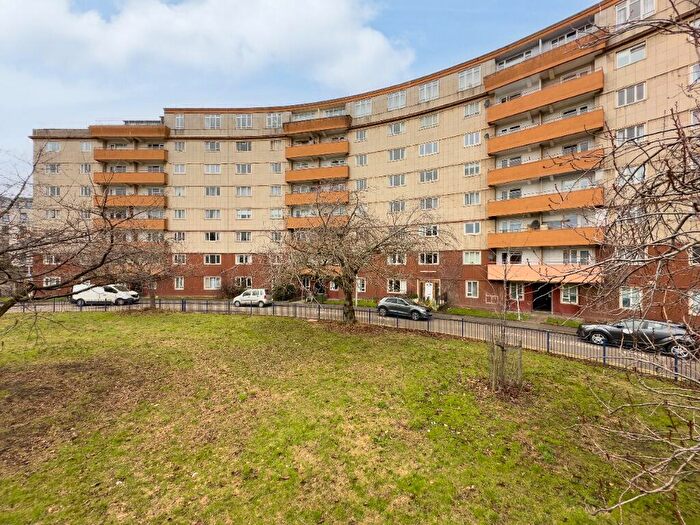 3 Bedroom Flat To Rent In Westfield Court, Gorgie, Edinburgh, EH11