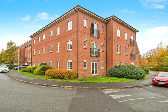 2 Bedroom Flat For Sale In Churchbeck Chase, Radcliffe, Manchester, Greater Manchester, M26