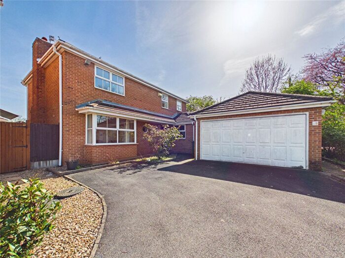 4 Bedroom Detached House For Sale In Chepstow Park, Bristol, BS16