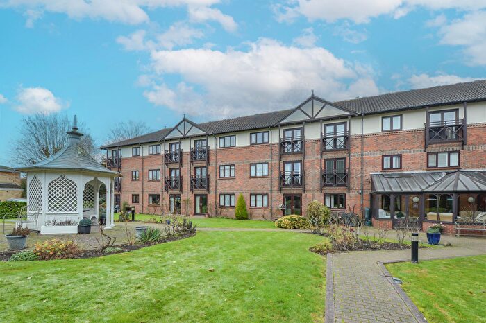 1 Bedroom Retirement Property For Sale In Sawyers Hall Lane, Brentwood, CM15