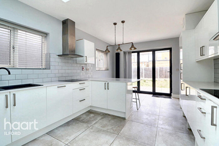 4 Bedroom Terraced House To Rent In Howard Road, Ilford, IG1