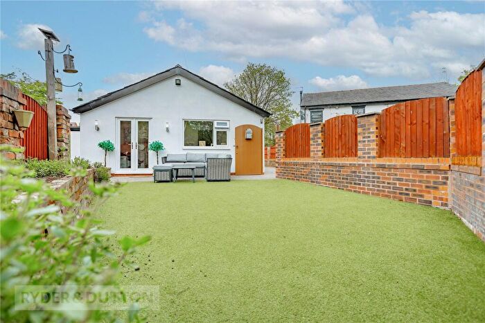 3 Bedroom Detached Bungalow For Sale In Chadderton Fold, Chadderton, Oldham, Greater Manchester, OL1