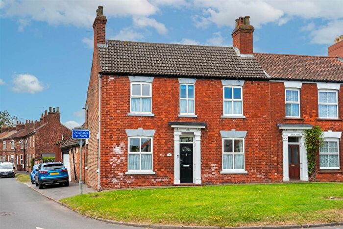 3 Bedroom Semi-Detached House For Sale In Westgate, Patrington, Hull, HU12
