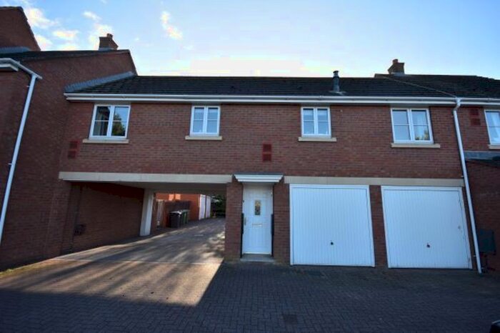 2 Bedroom Property To Rent In Powlesland Road, Alphington, Exeter, EX2