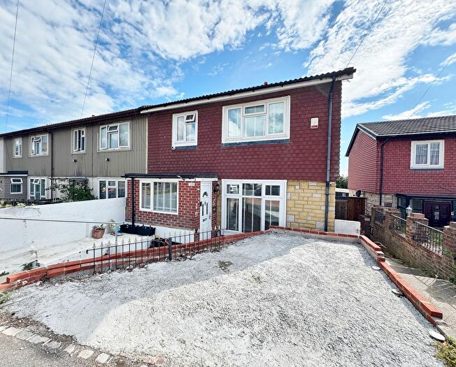 3 Bedroom End Of Terrace House For Sale In Deerhurst Crescent, Paulsgrove, Portsmouth, PO6