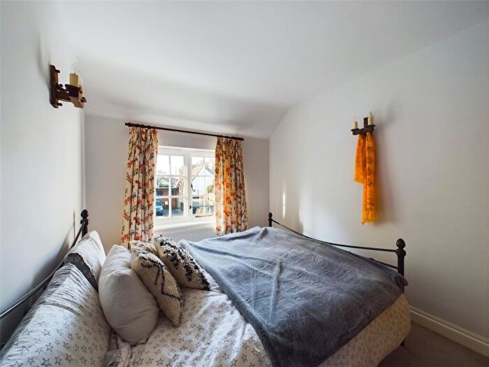 2 Bedroom End Of Terrace House To Rent In Bell Lane, Thame, Oxfordshire, OX9