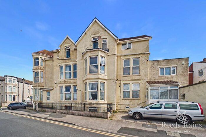 10 Bedroom Apartment For Sale In Simpson Street, Blackpool, Lancashire, FY4