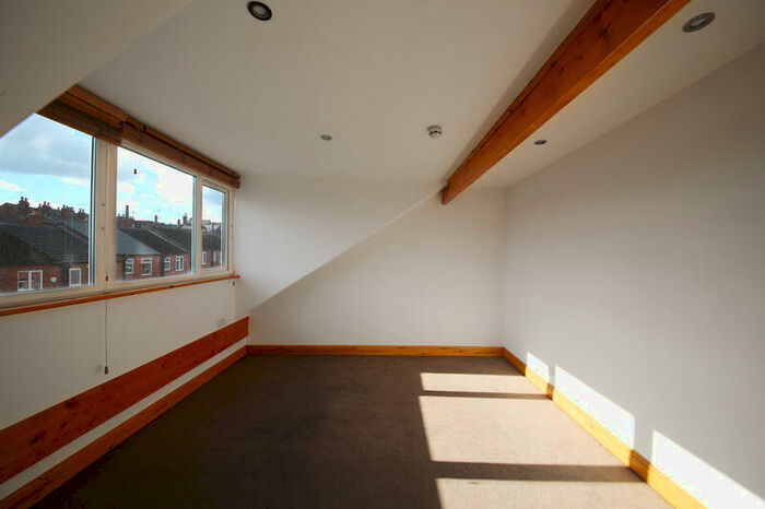 4 Bedroom Terraced House To Rent In Hartley Avenue, Woodhouse, Leeds, LS6