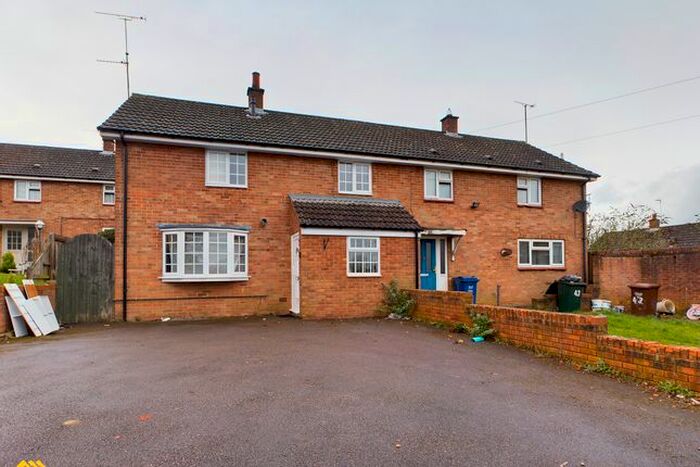 3 Bedroom Semi-Detached House To Rent In Lidsey Road, Banbury, OX16