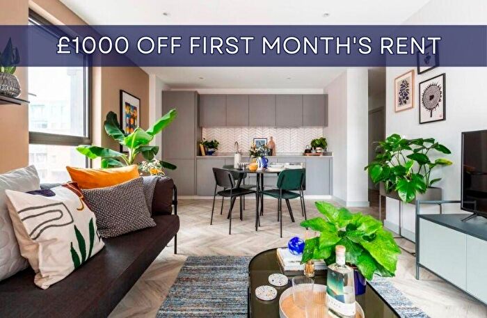 2 Bedroom Apartment To Rent In Rosewood, Box Makers Yard, BS2