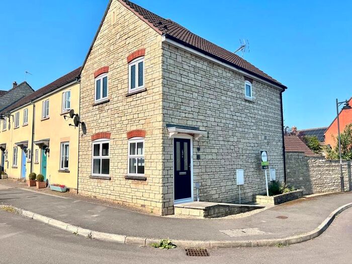 3 Bedroom End Of Terrace House To Rent In Poppy Close, Calne, SN11