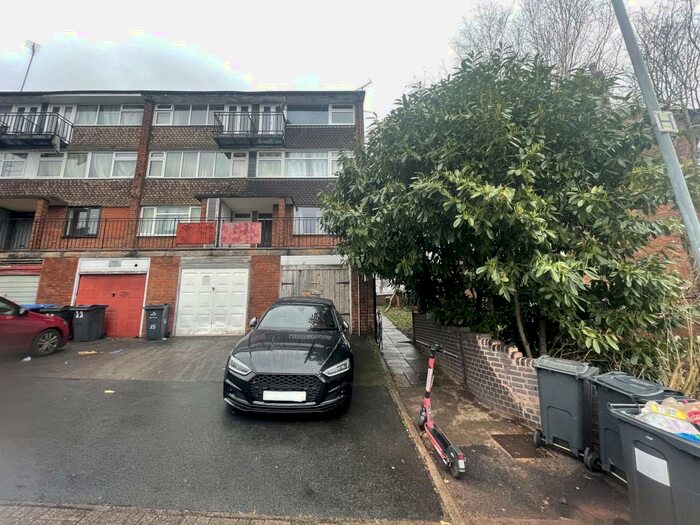 2 Bedroom Maisonette To Rent In Park Avenue, Hockley, Birmingham, B18