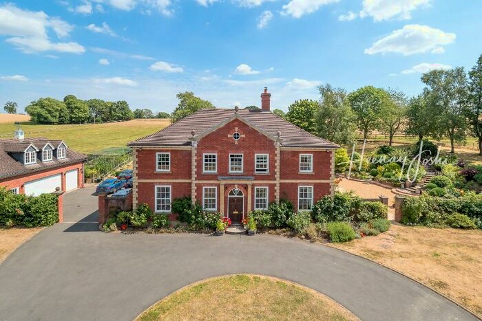 6 Bedroom Detached House For Sale In Claverdon, Warwickshire, CV35