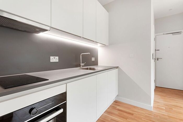 Studio To Rent In Cedar Road, Sutton, SM2