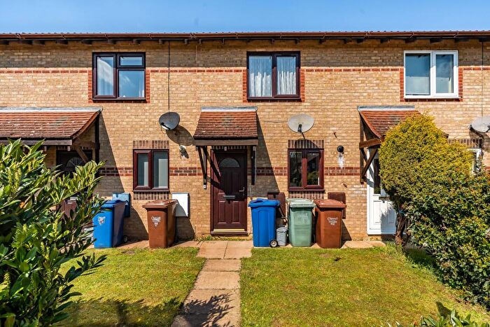 2 Bedroom Terraced House To Rent In Pine Close, Bicester, OX26