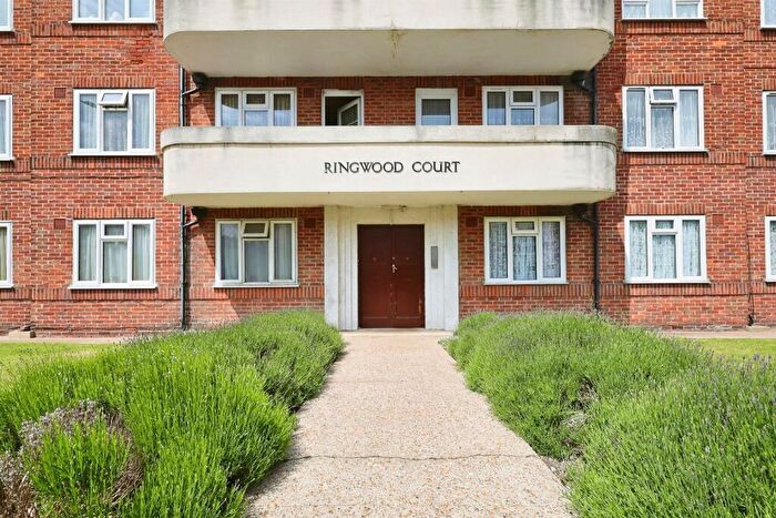 2 Bedroom Flat For Sale In Seaside, Eastbourne, BN22