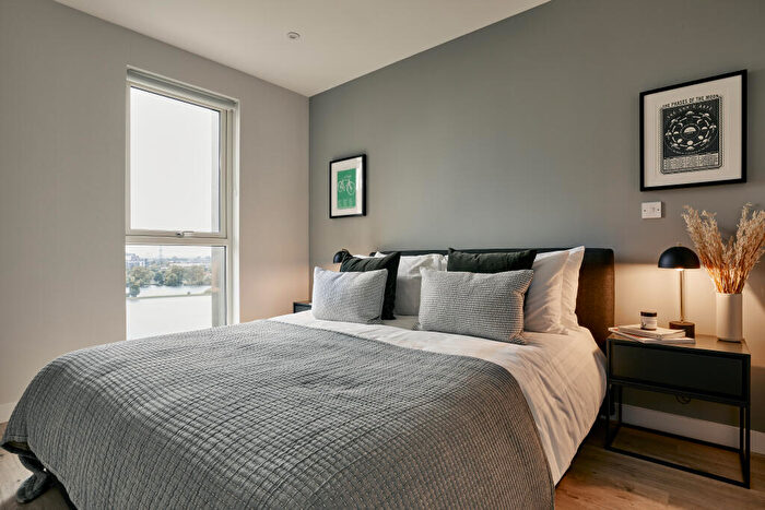 1 Bedroom Apartment To Rent In Brookwell, Wickford Way, London, E17