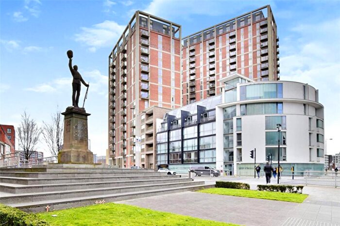 2 Bedroom Flat To Rent In Hulme Street, Salford, Greater Manchester, M5