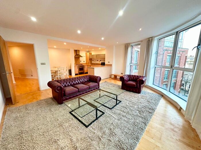 2 Bedroom Apartment To Rent In One Fletcher Gate, Adams Walk, Nottingham, Nottinghamshire, NG1