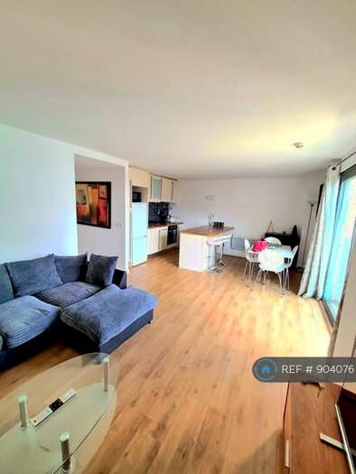2 Bedroom Flat To Rent In Nebraska Building, London, SE13