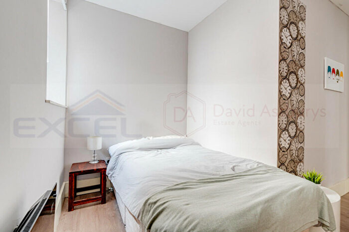 Apartment To Rent In Lithos Mansions, Finchley Road, London, NW3