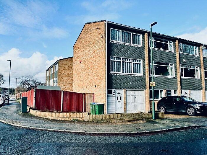 3 Bedroom Terraced House For Sale In Cornell Close, Sidcup, DA14