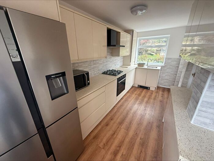 3 Bedroom Property To Rent In Fraser Road, Sheffield, S8